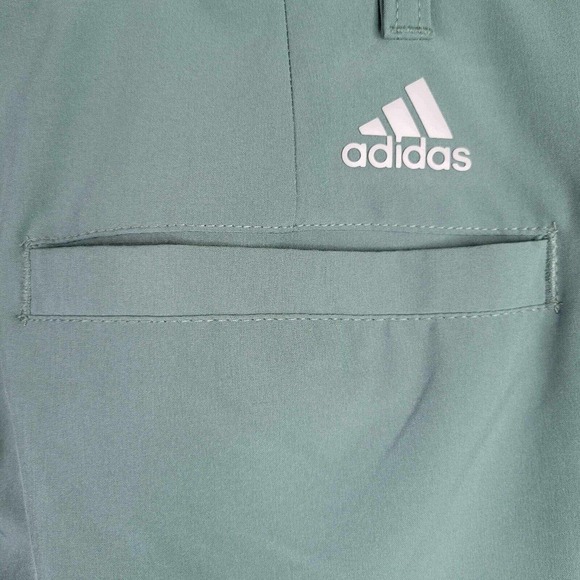 Adidas Men's Golf Shorts Chino Green Size 30 Stretch Pocket Logo Button - Picture 5 of 13